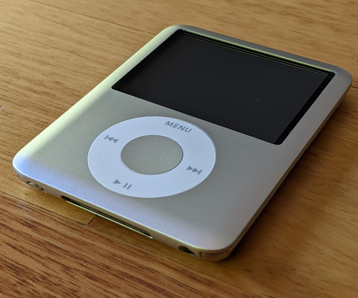 ipod nanoオーディオ機器 - ポータブルプレーヤー